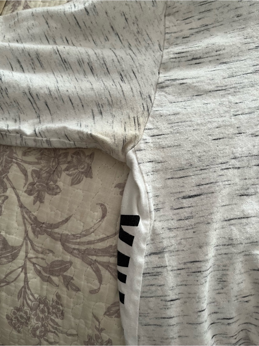 PINK by Victoria's Secret Heather White Long Sleeve Tee with Black Accents - Picture 5 of 5